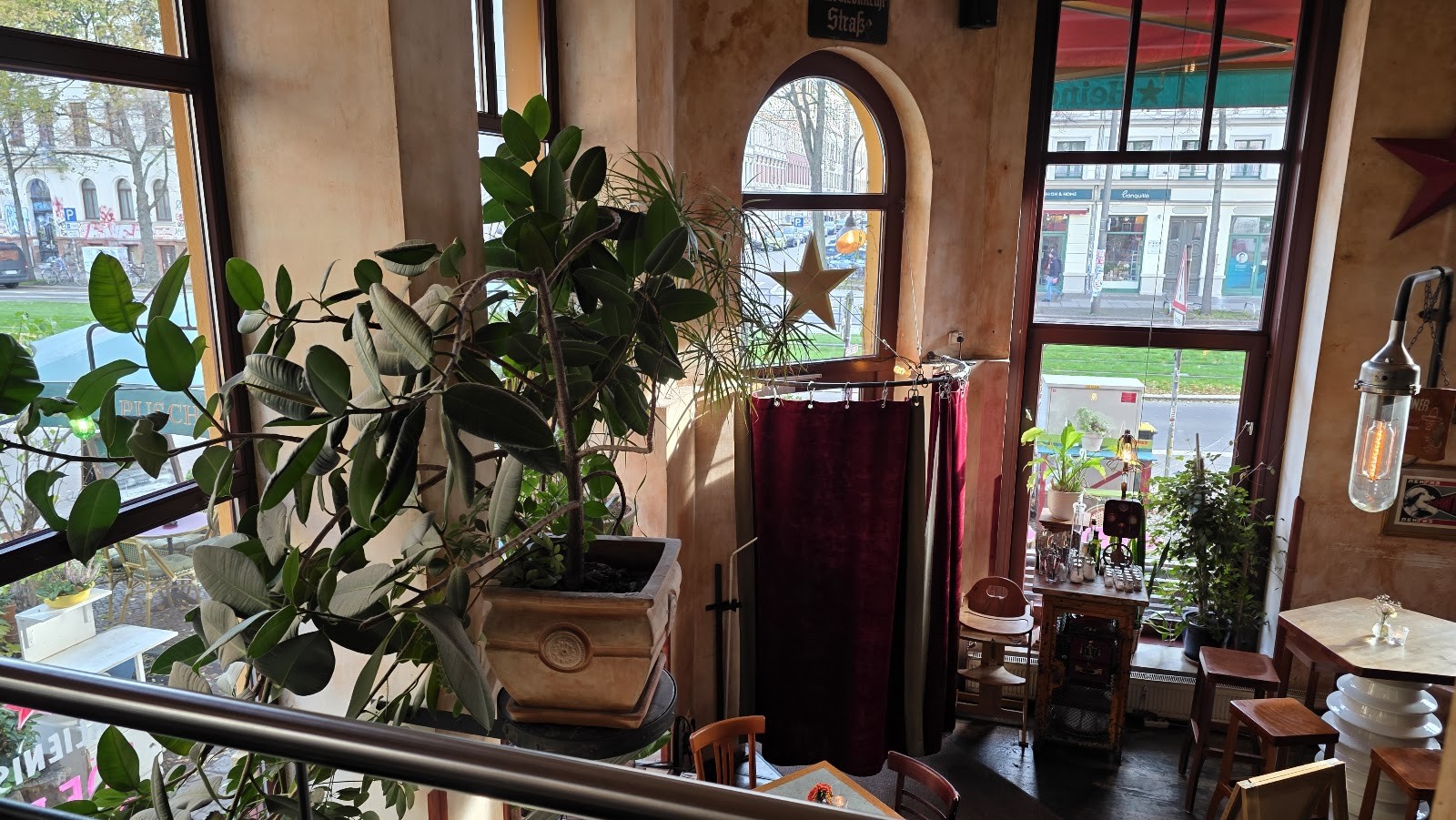 Café Puschkin: the place