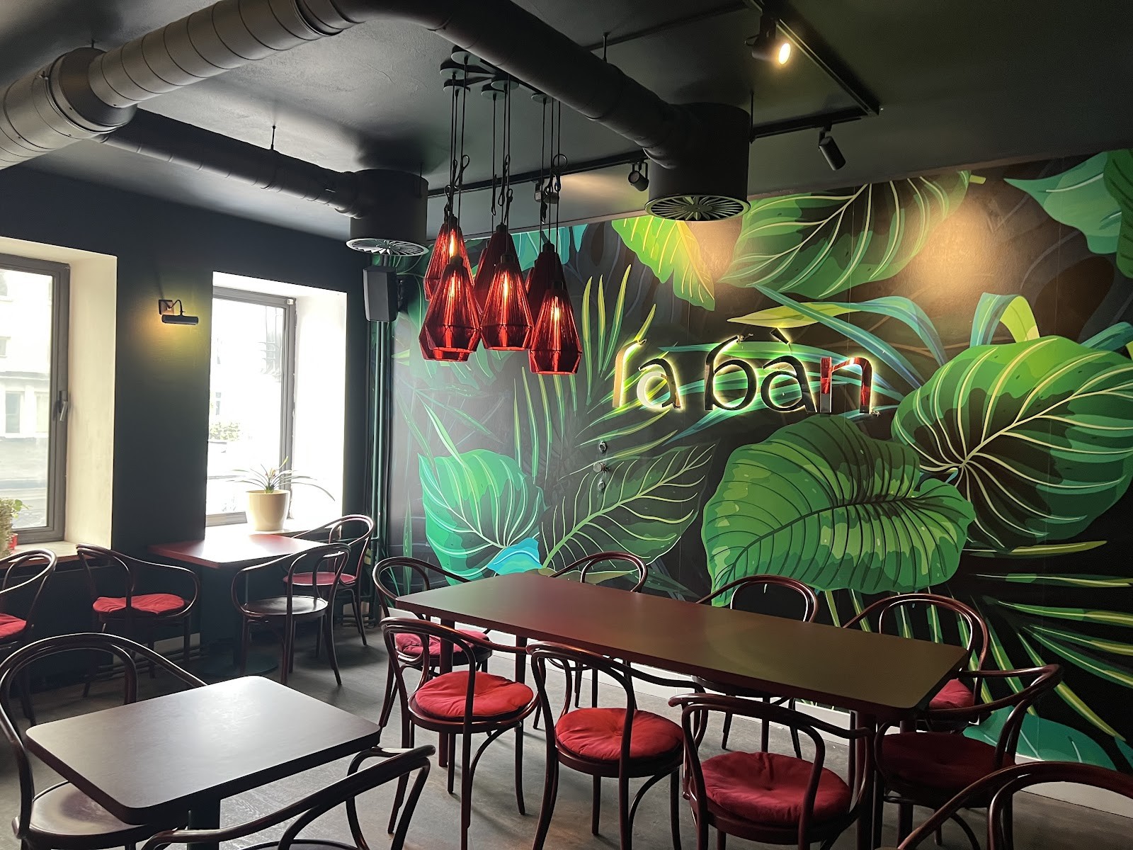 La Bàn: the place