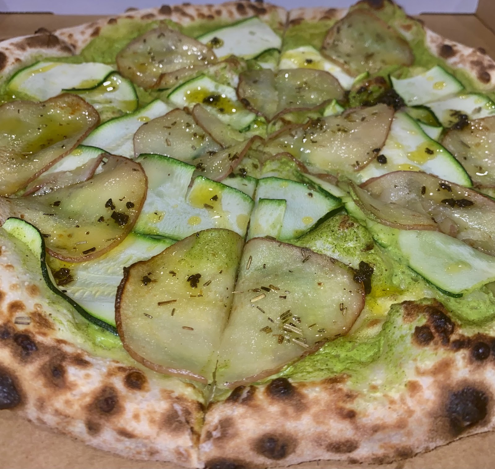 Oh Happy Day Pizza & Wine: food & drinks