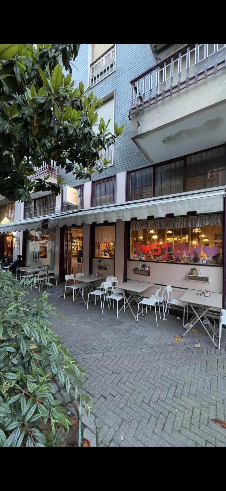 Mi casa Toasteria: the place