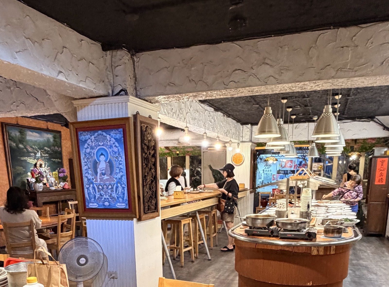 白毫蔬食百燴: the place