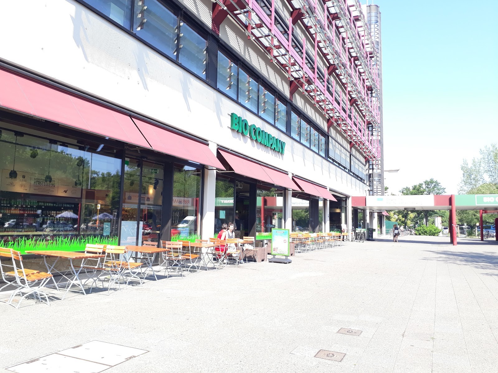 BIO COMPANY Fehrbelliner Platz: the place