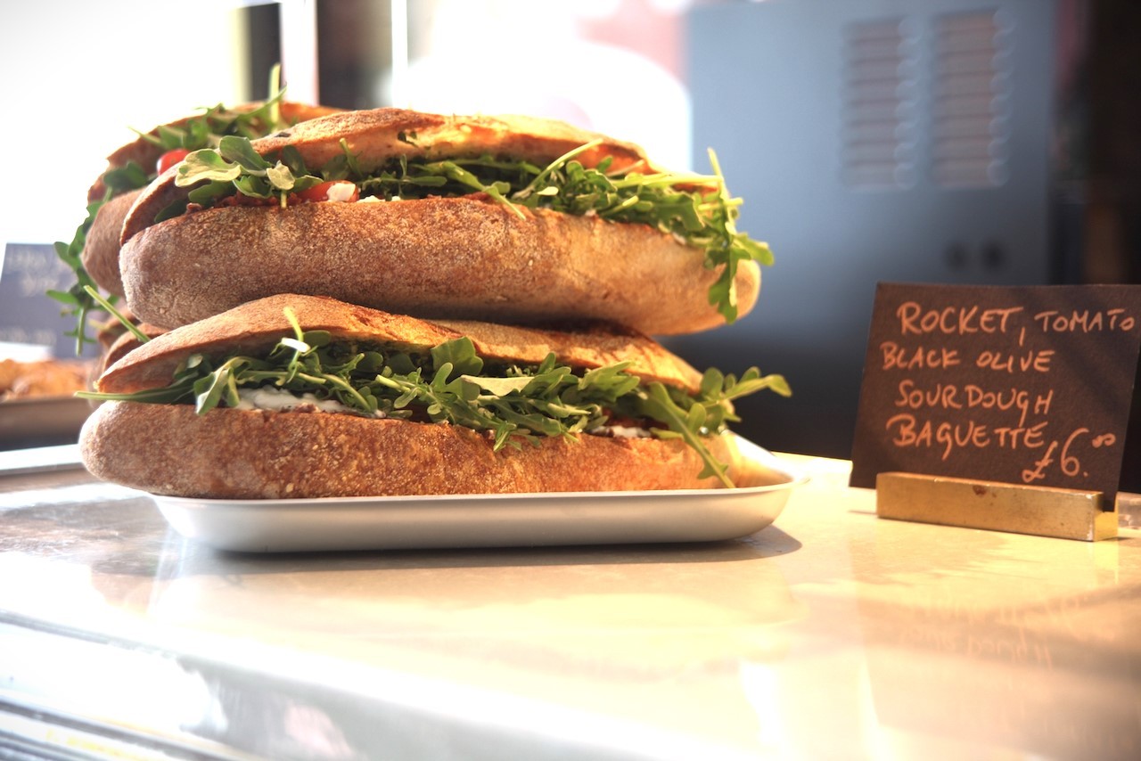 123V Bakery & Cafeteria: food & drinks