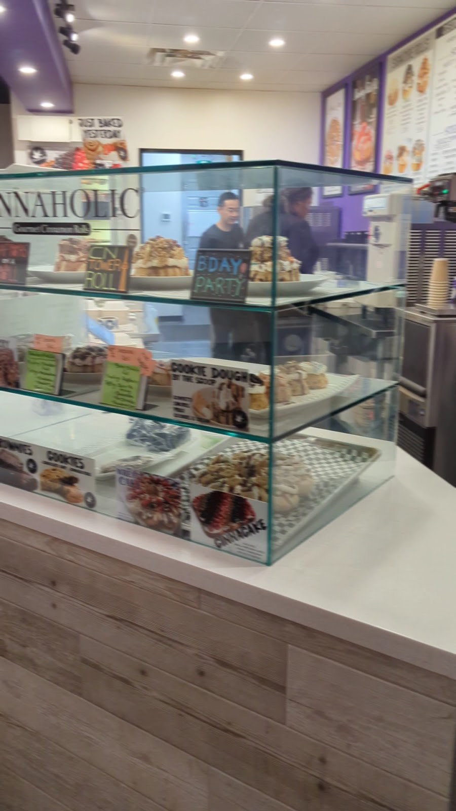 Cinnaholic: the place