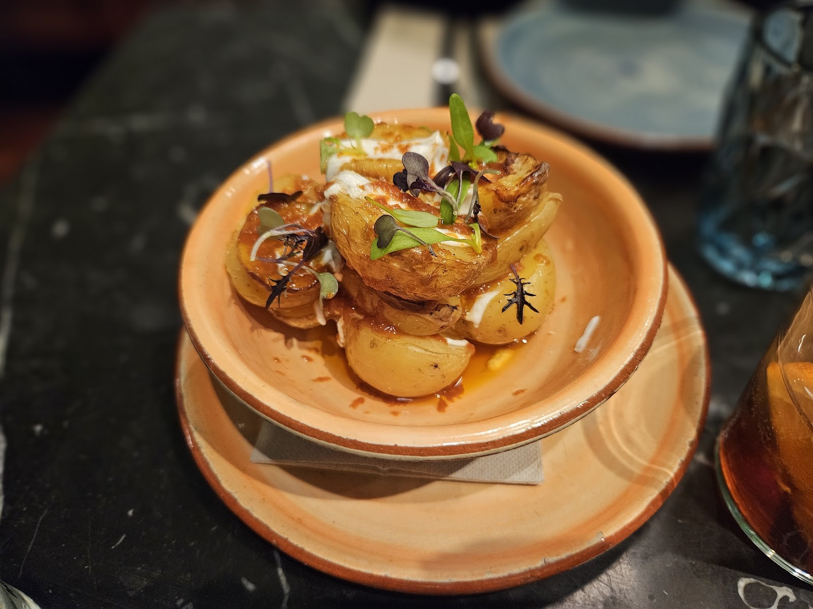 VELADA - Tapas Plant-Based y Cócteles en Barcelona: food & drinks