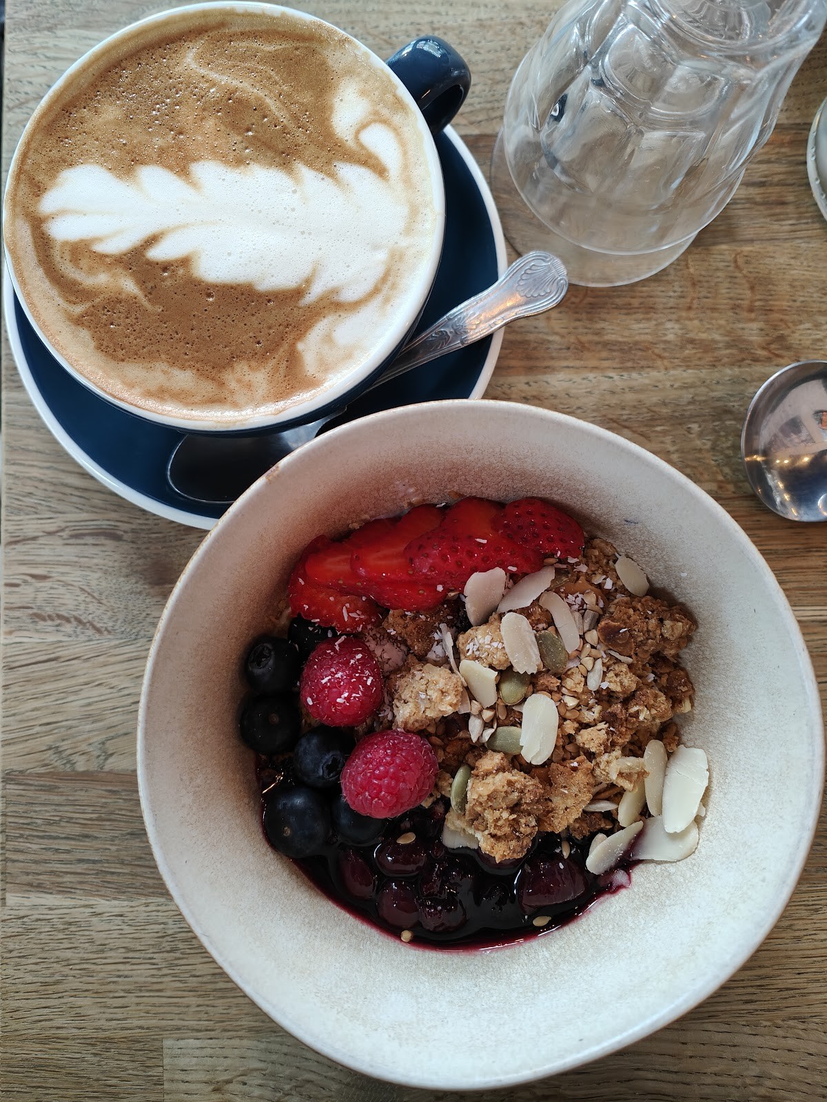 Parle Pantry & Bakery: food & drinks