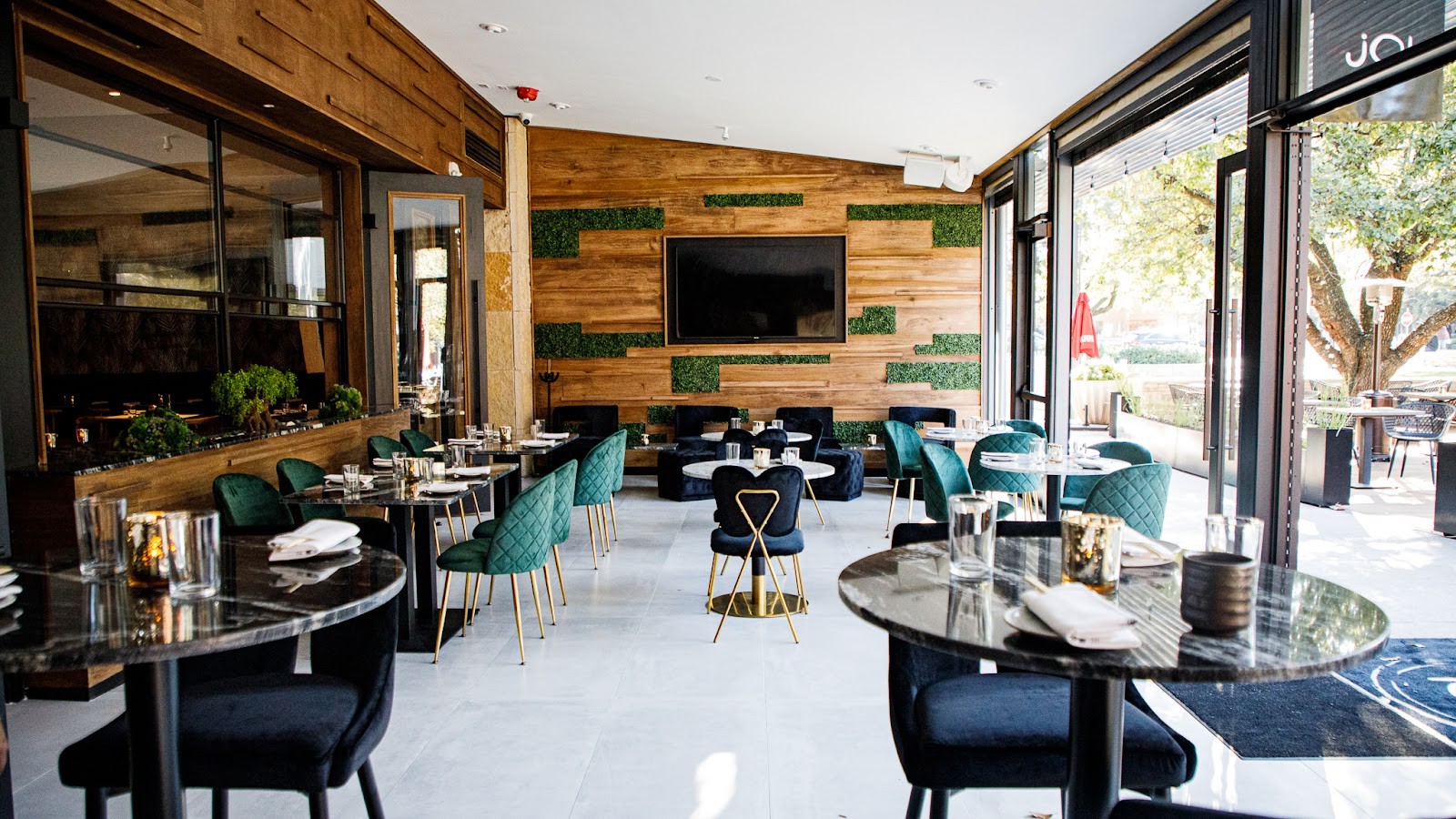 JOI Asian Bistro: the place