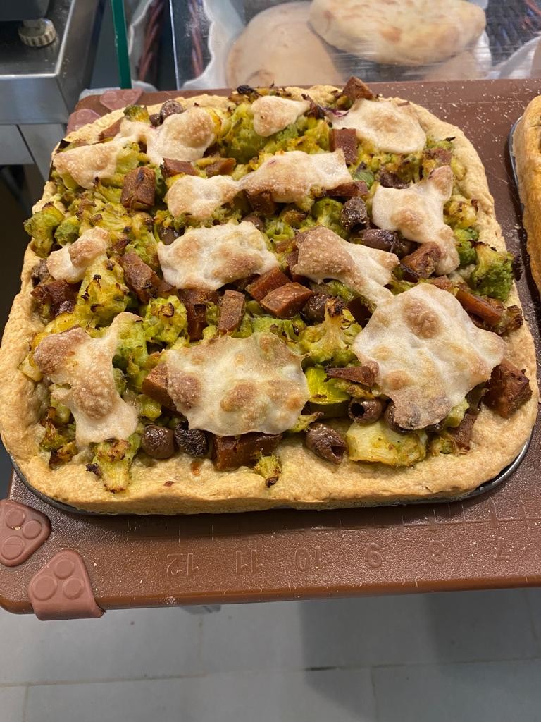 La Drogheria Veg: food & drinks
