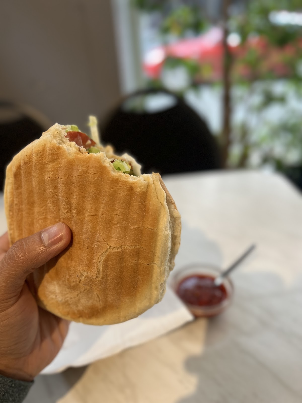 Rachel's Falafel: food & drinks