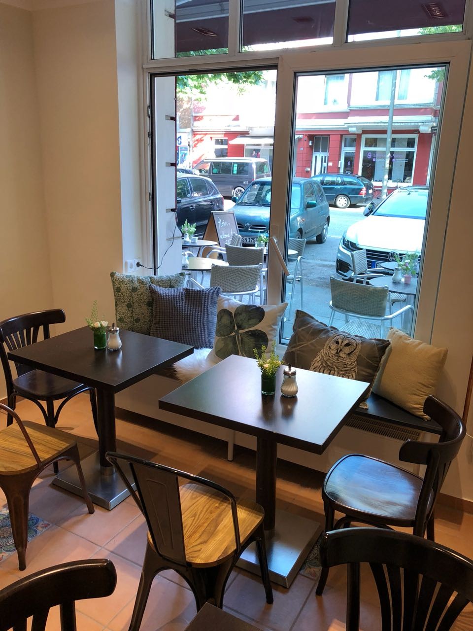 Café Leev: the place