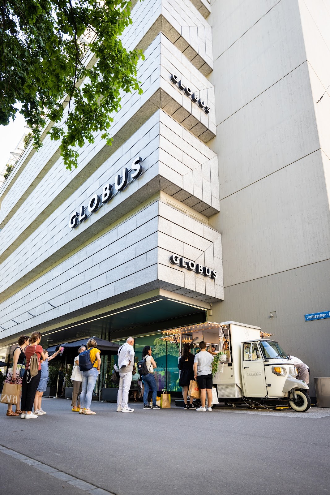 Gelateria Leonardo - Globus Bahnhofstrasse: the place