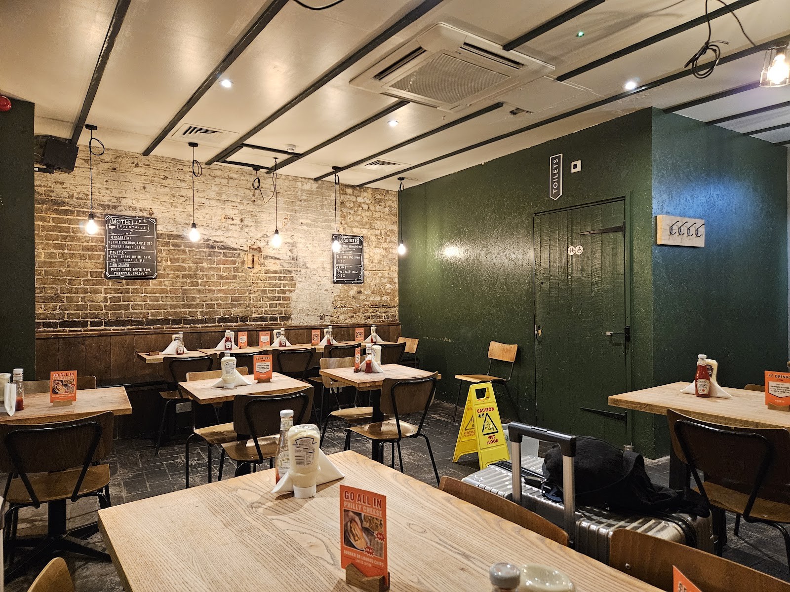 Honest Burgers Warren St: the place