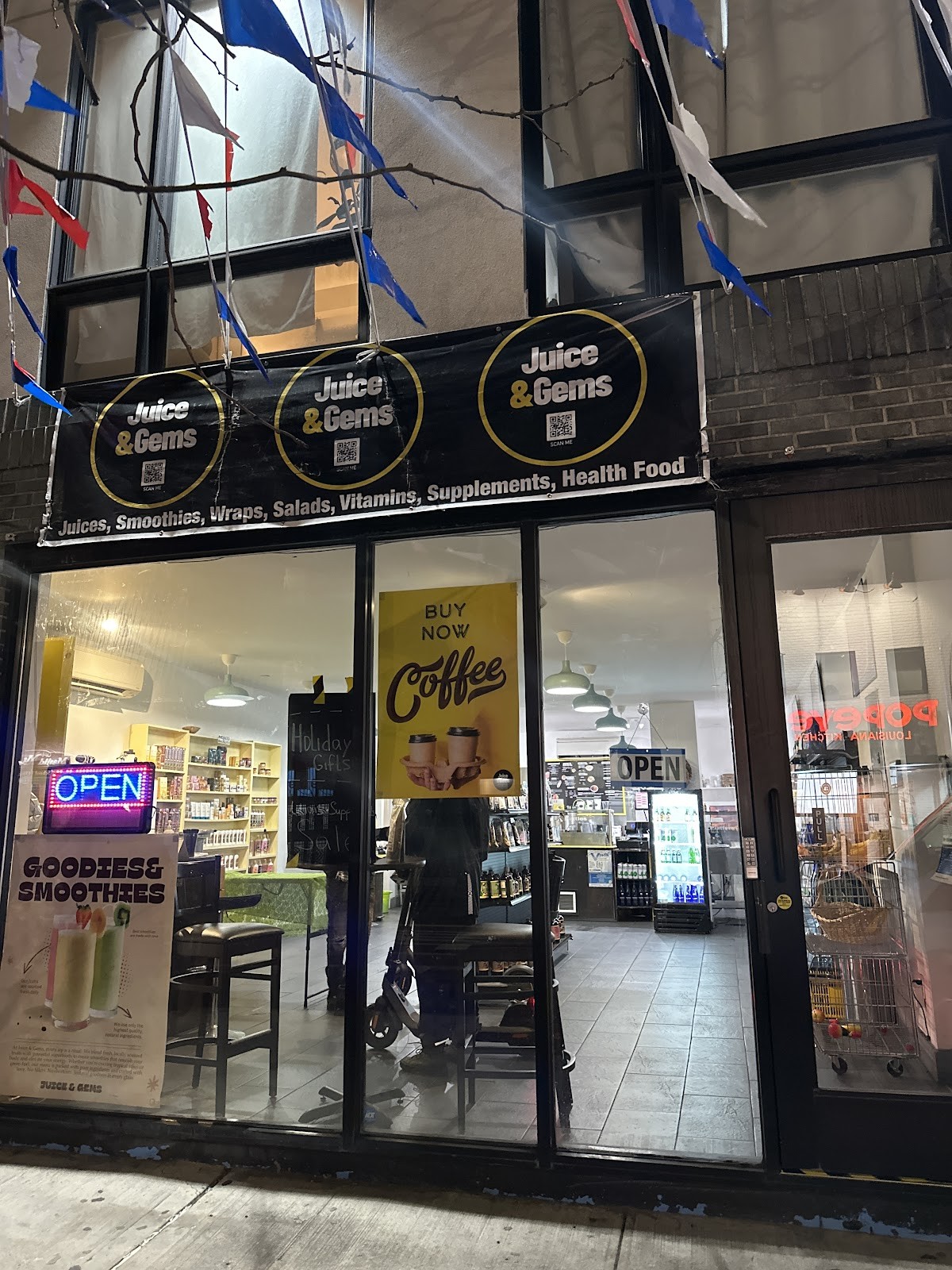 Juice & Gems: the place