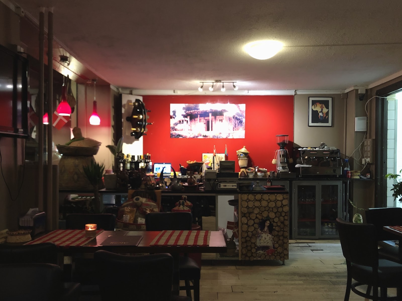 Hidmona Eritrean & Ethiopian Restaurant: the place