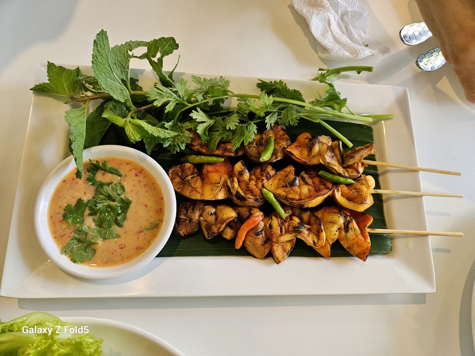 Tammang Sathorn-Charoenraj Isaan Vegan ตำมัง สาทร-เจริญราษฎร์ อีสาน เจ มังสวิรัติ วีแกน: food & drinks
