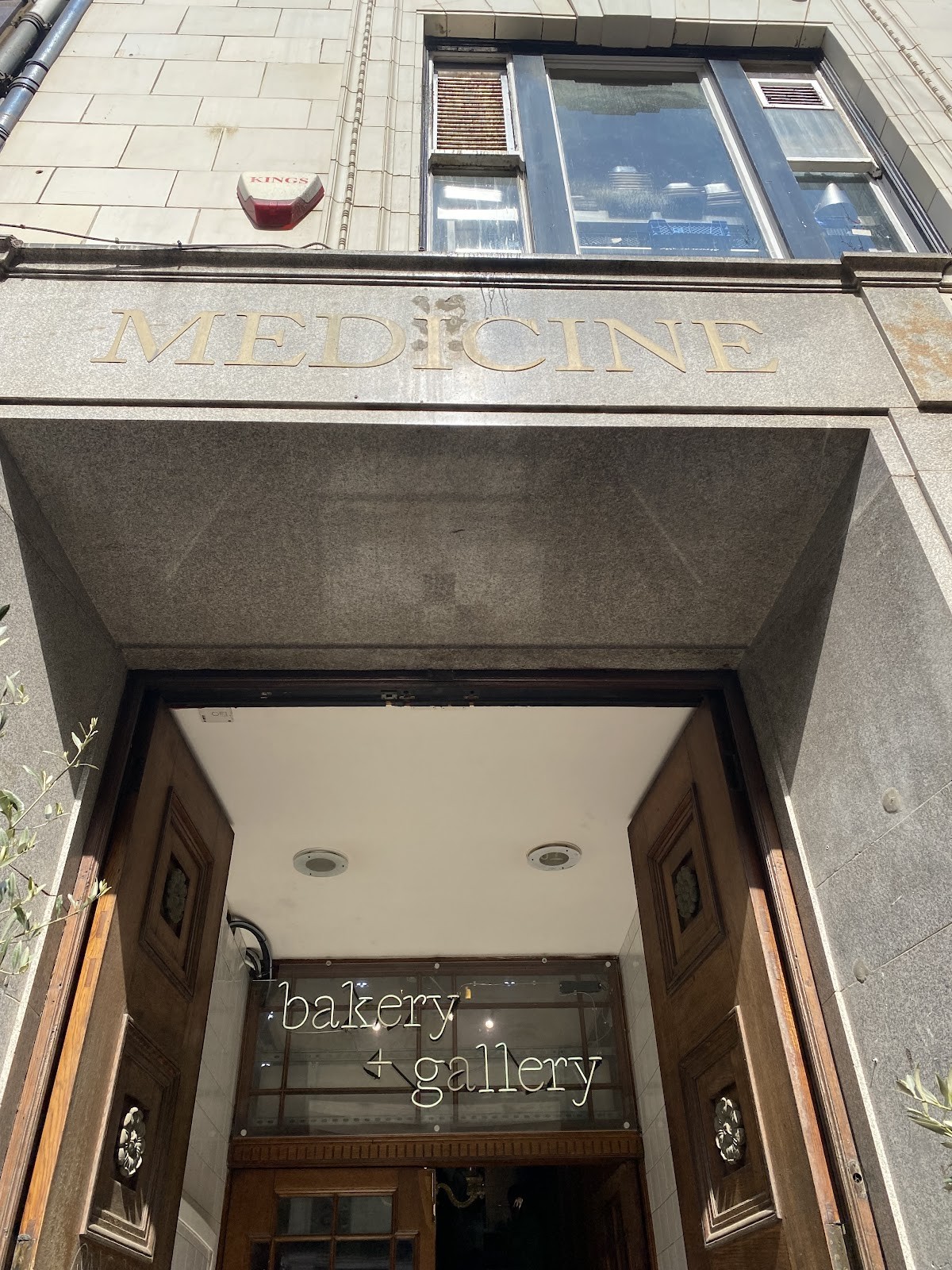 Medicine Bakery: the place