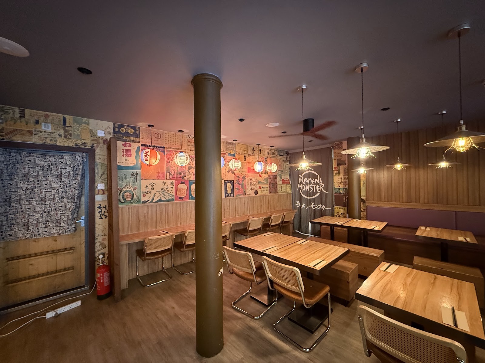 Ramen Monster: the place