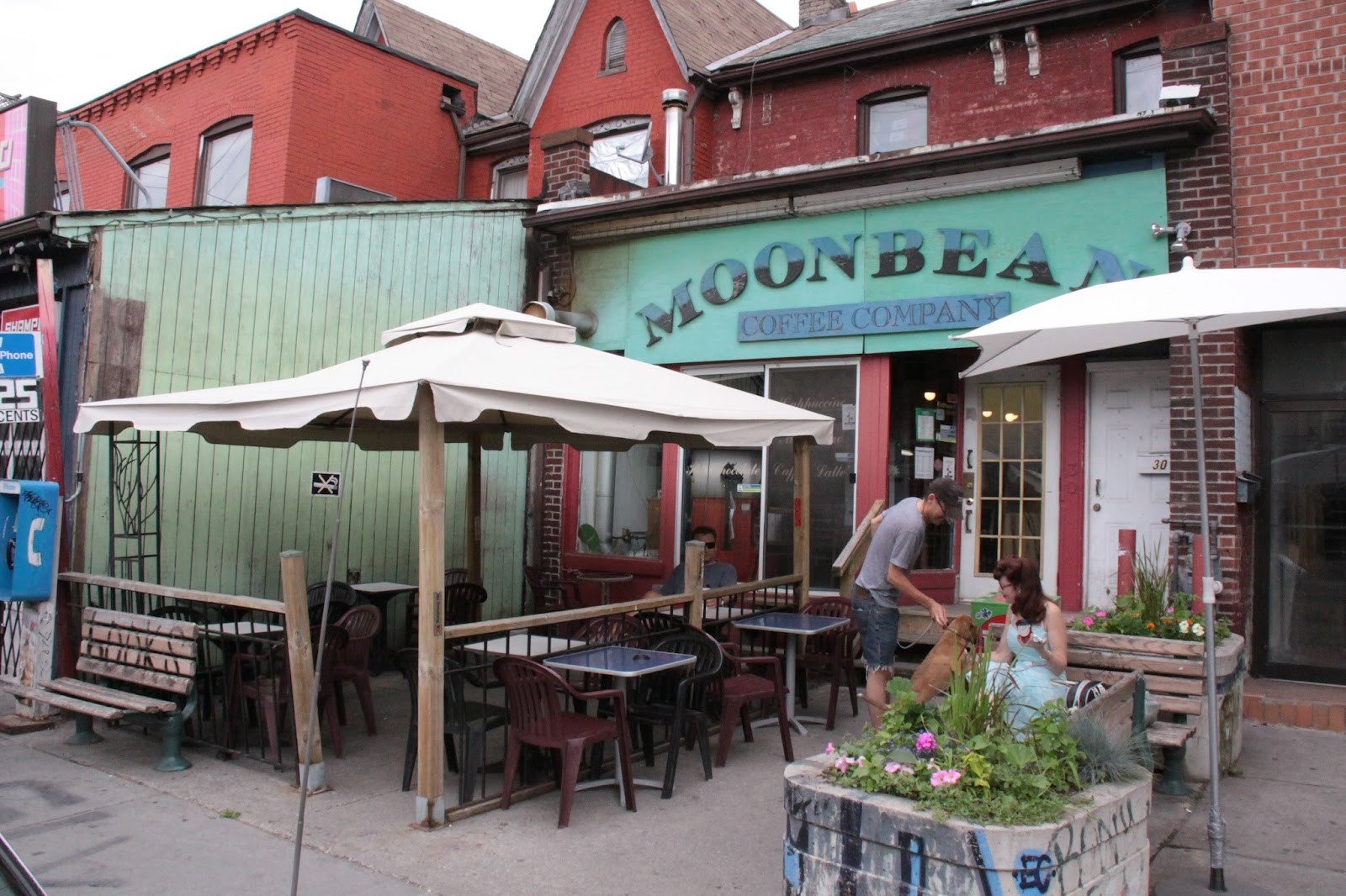 Moonbean Coffee Company: the place