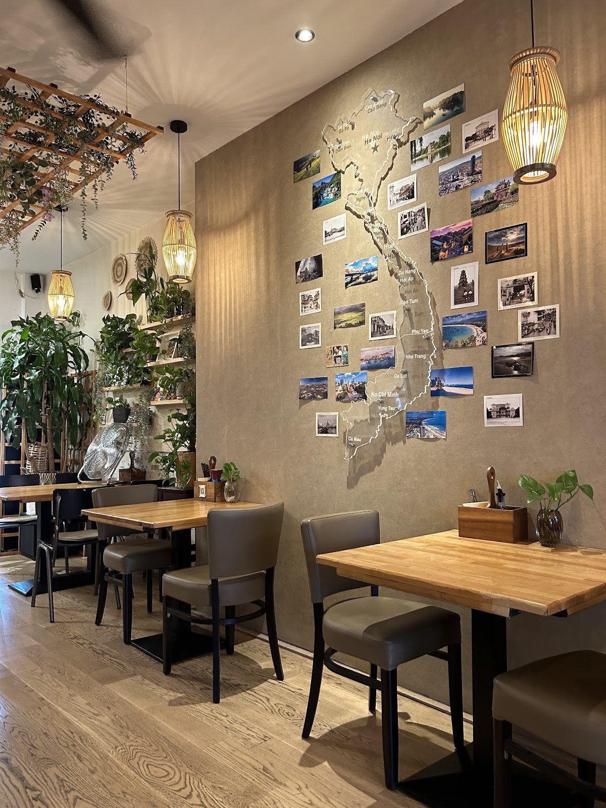 Yame - Vietnamese Streetfood: the place
