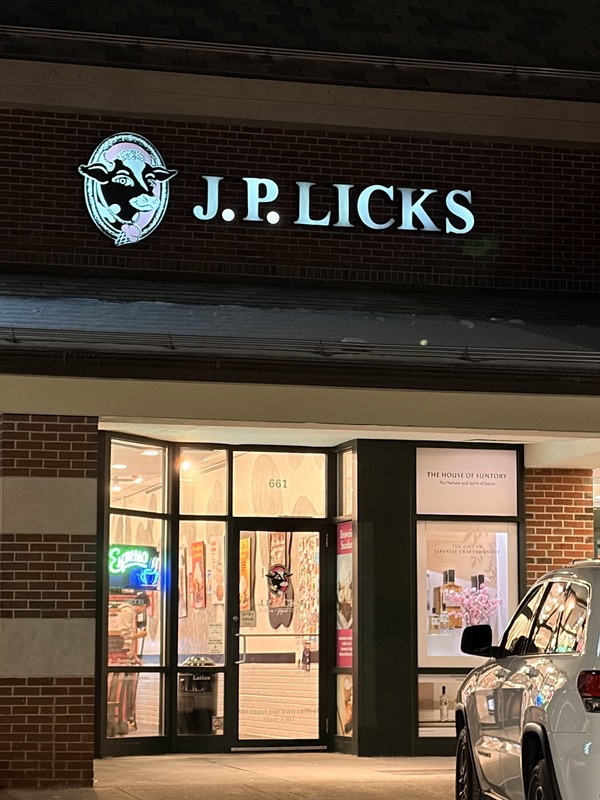 J.P. Licks: photo