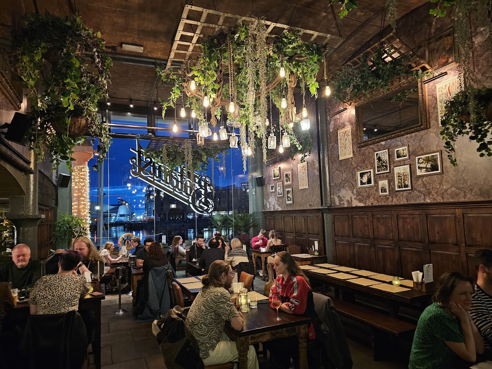 The Botanist Liverpool Albert Dock: the place
