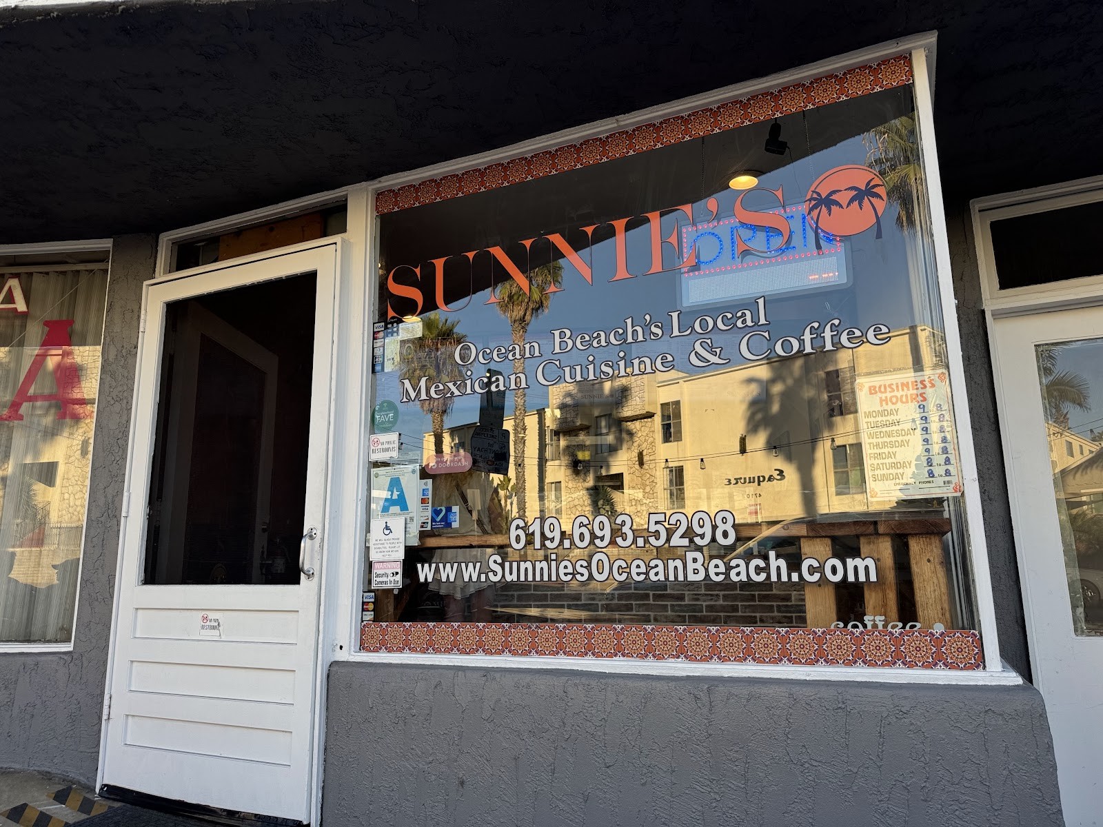 Sunnie's Ocean Beach Mexican Food: the place