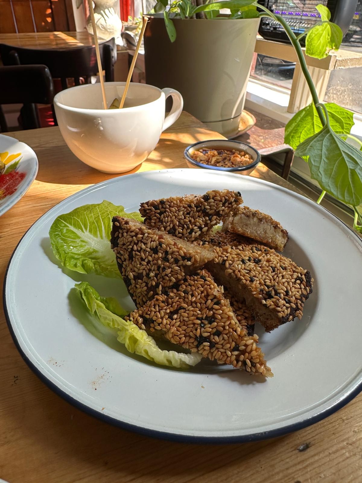 Tungwong Thai vegan kitchen: food & drinks