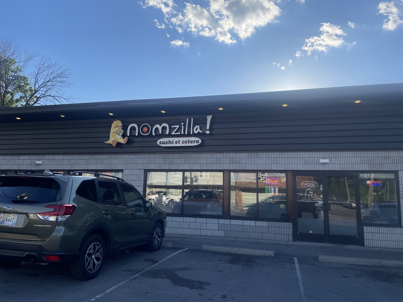Nomzilla! sushi et cetera: the place
