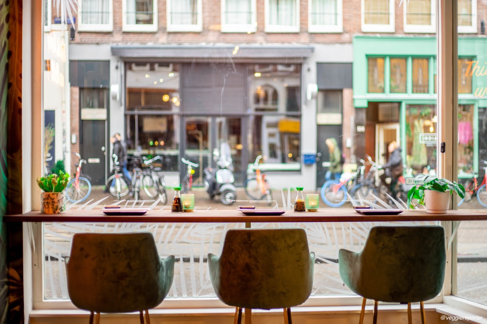 Vegan Sushi Bar: the place