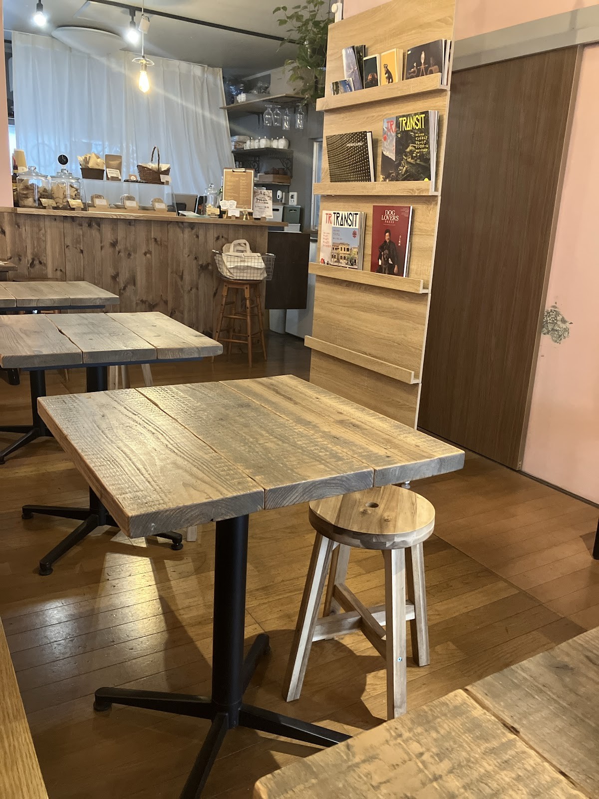 Amber Chai & Bake: the place