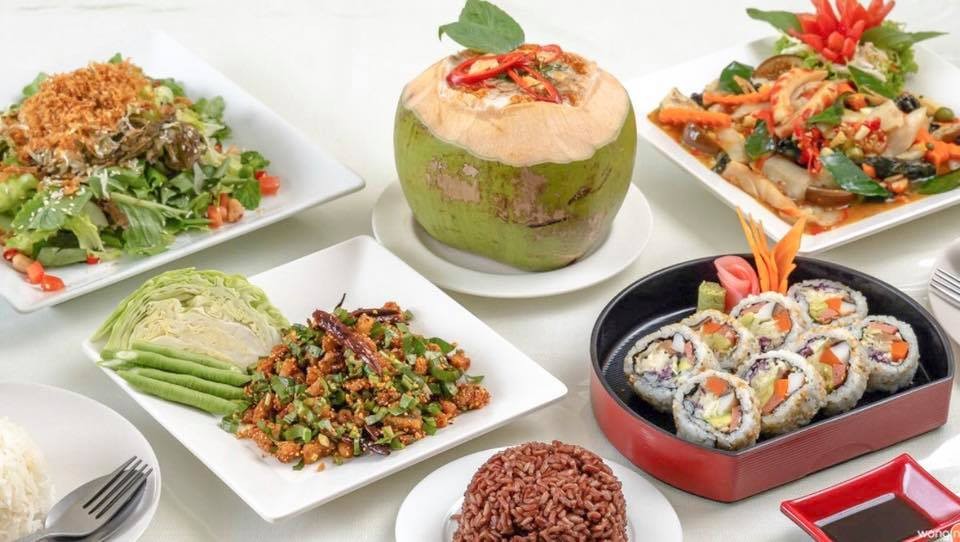 Loving Hut - Rama 3 (Bang Kho Laem): food & drinks