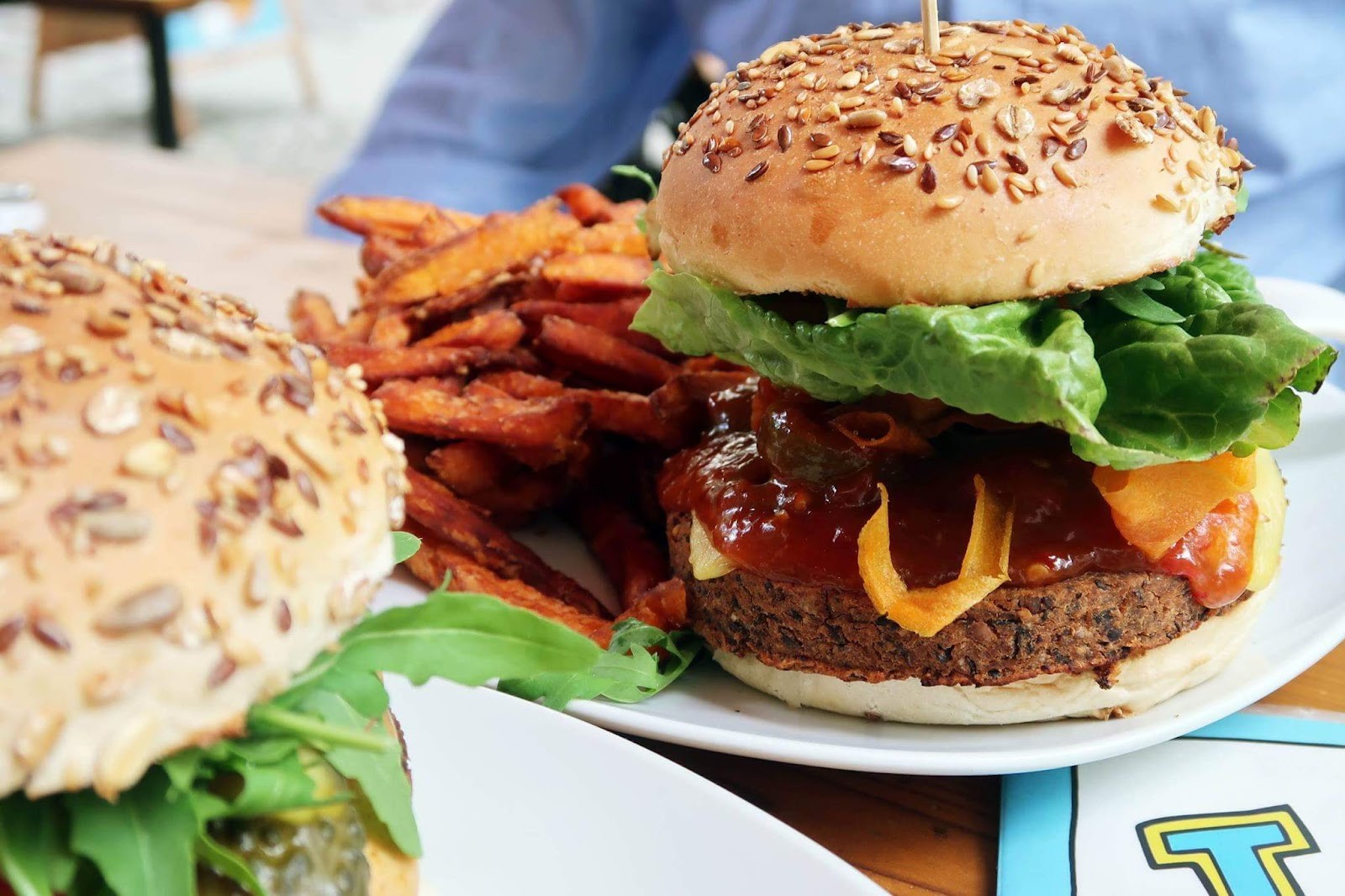 Lia's Kitchen - 100% Vegan: food & drinks