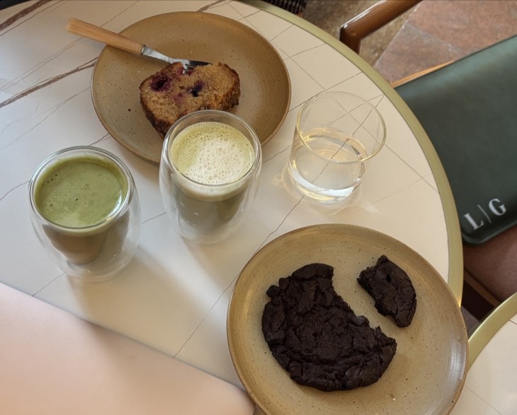 Le Goûter Parisien: food & drinks