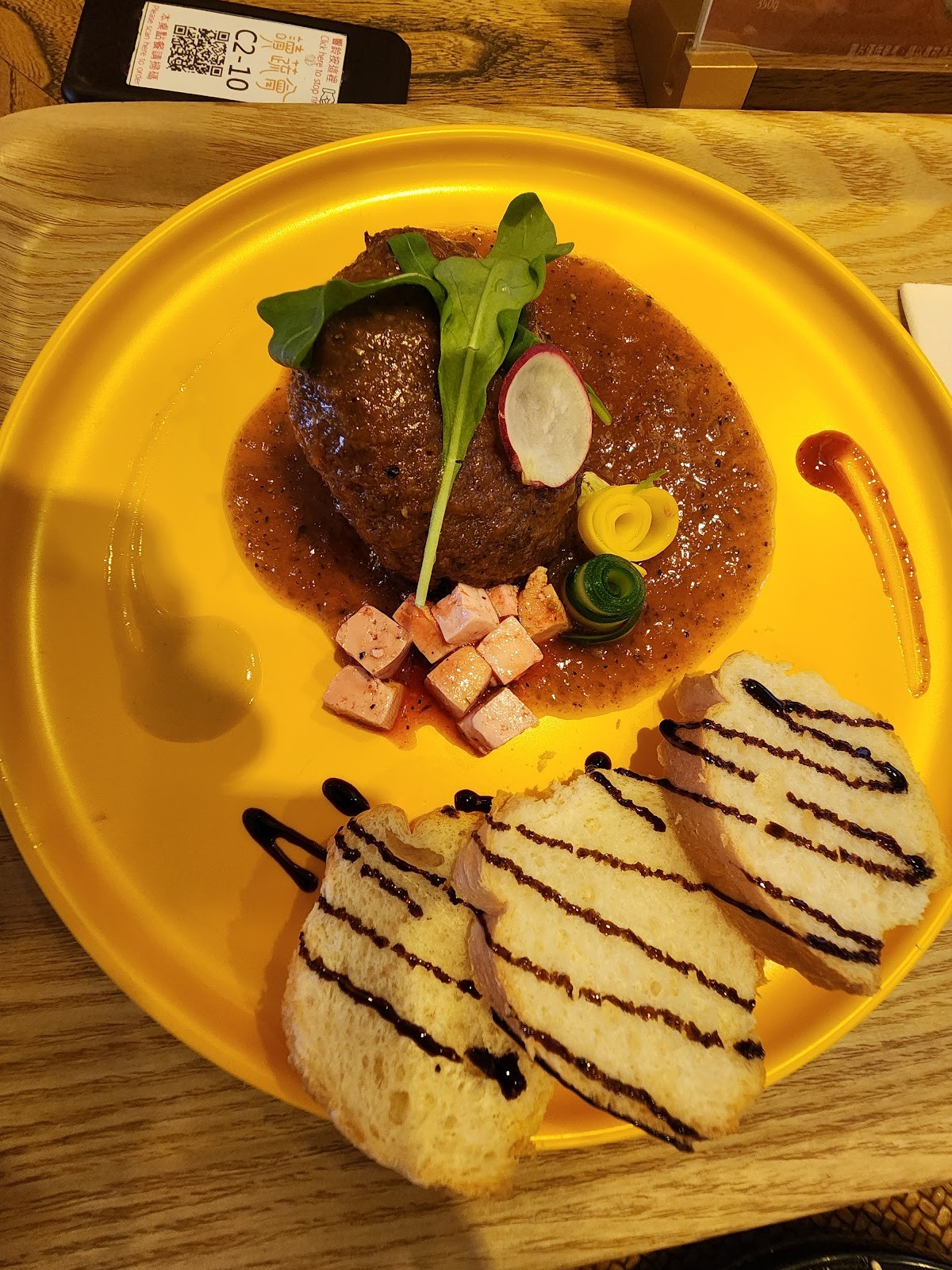 Yangming Spring Creative (Pure Vegan Life) Vegetarian Cuisine - Zhongxiao Branch: food & drinks