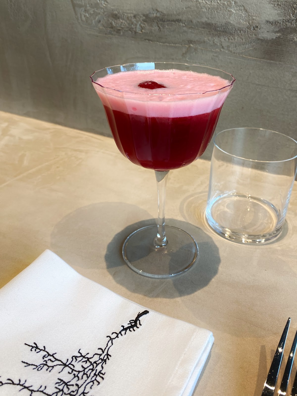 Dirt.restaurant: food & drinks