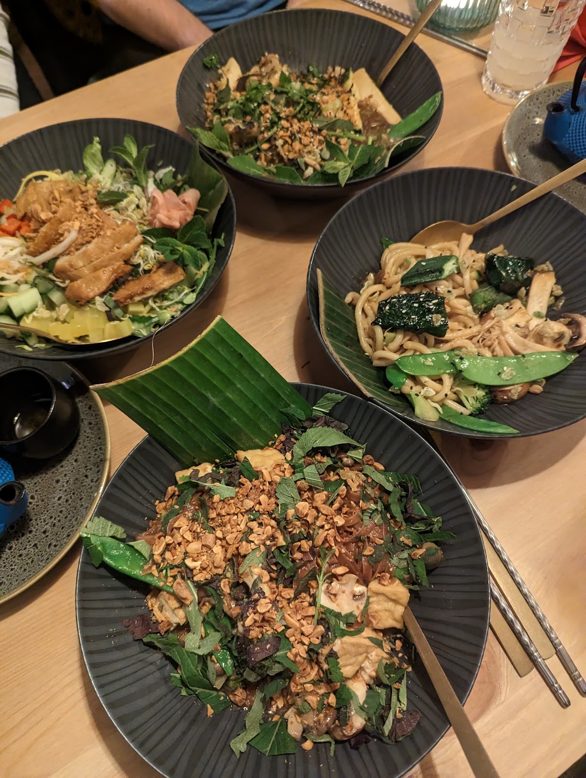 bo's viet deli | Vegan Kitchen | Running Sushi: food & drinks