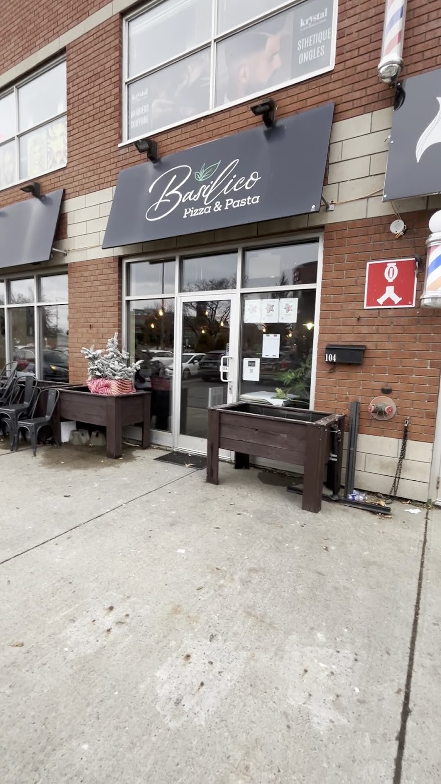 Basilico Pizza and Pasta: the place