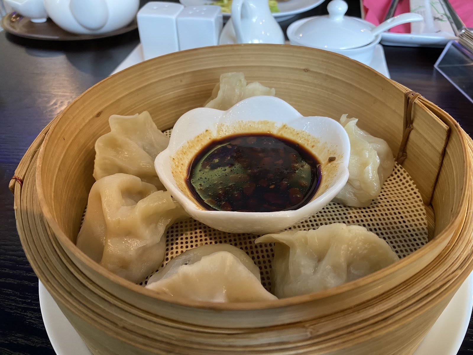 Tau Vegan Restaurant: food & drinks