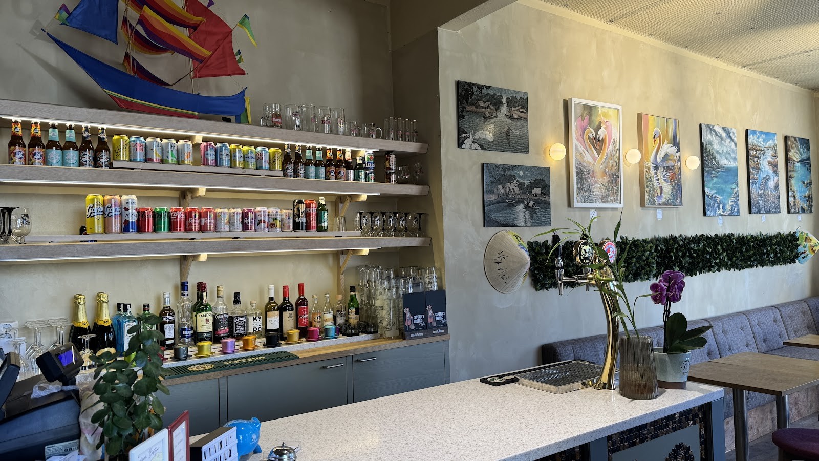 Saigon Bistro: the place