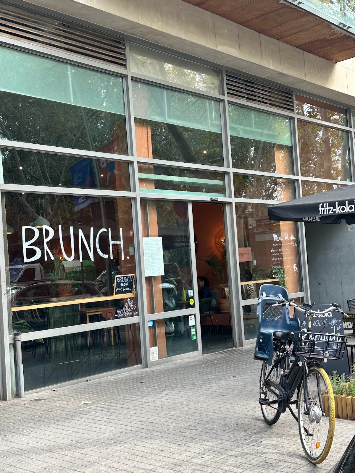 Morgentau. Restaurante Brunch Vegano Barcelona: the place