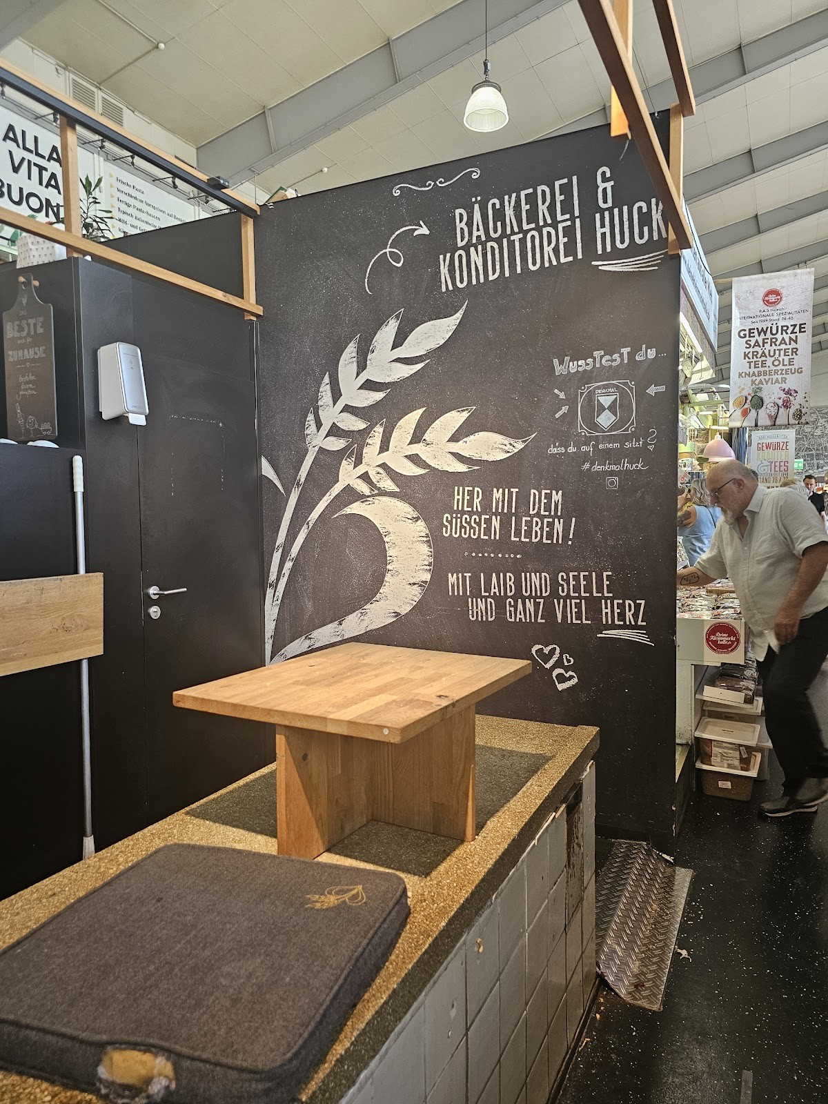 Huck - Kleinmarkthalle: the place