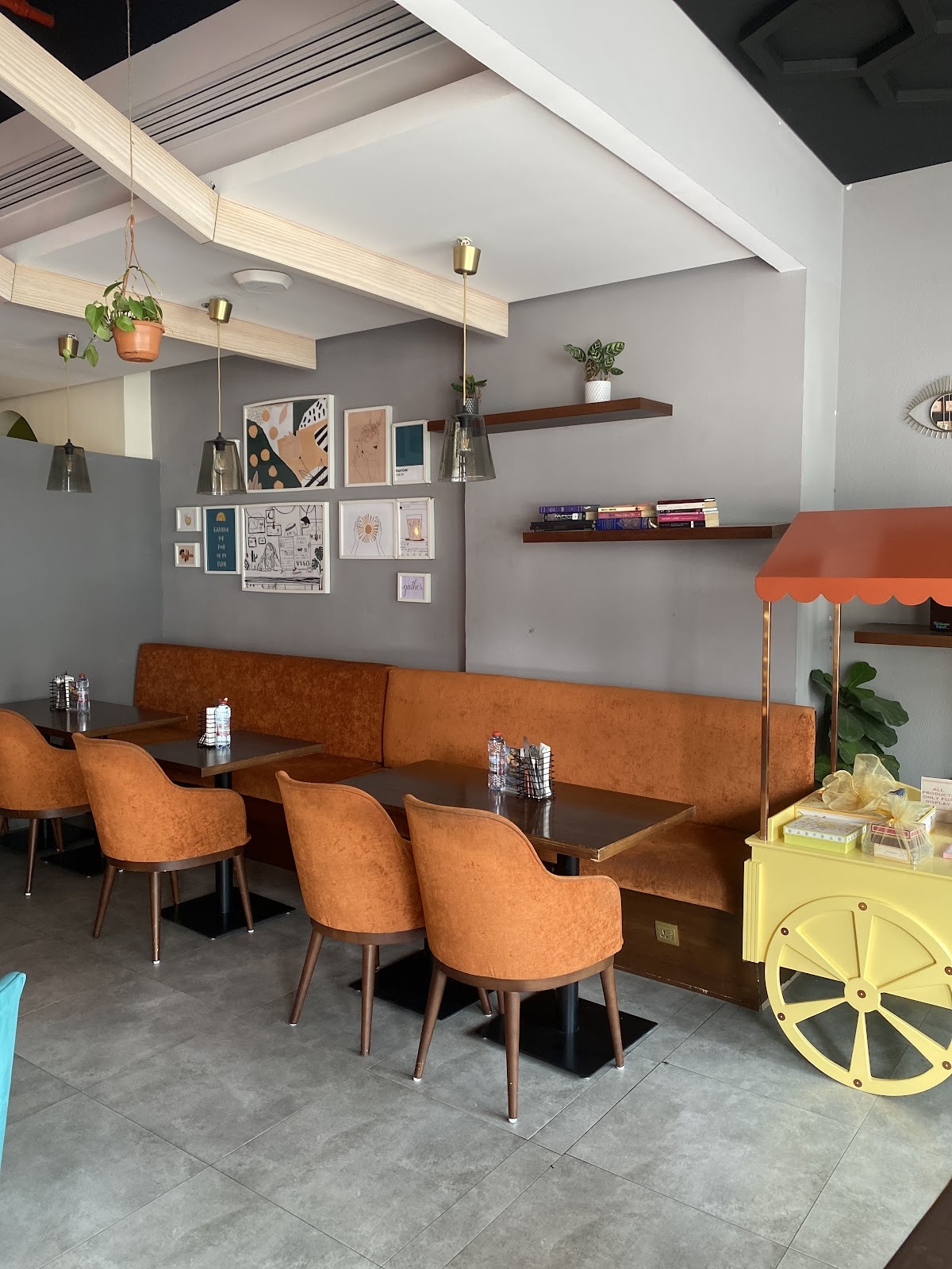 VEGO Cafe & Confectionery: the place