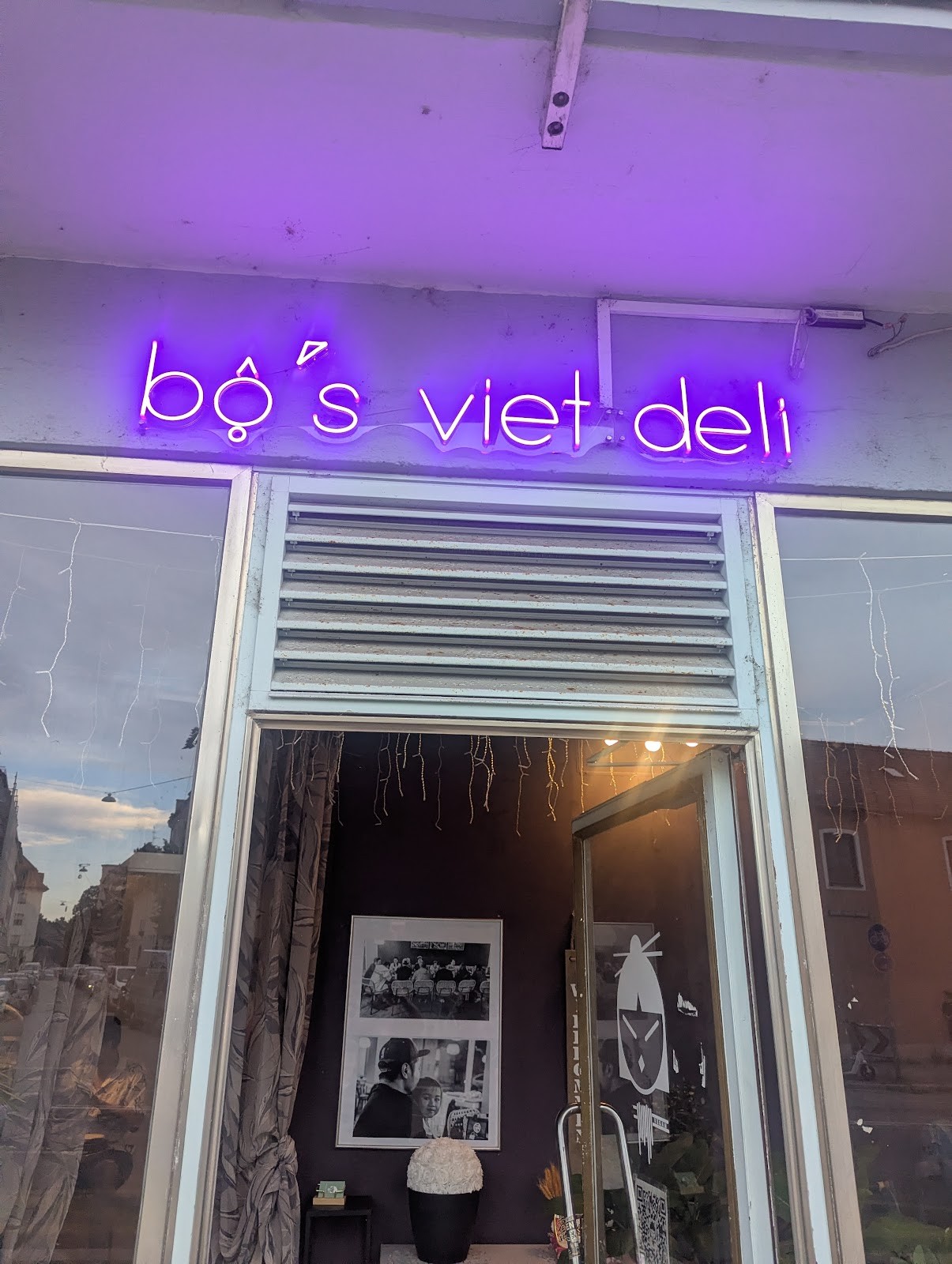 bo's viet deli | Vegan Kitchen | Running Sushi: the place