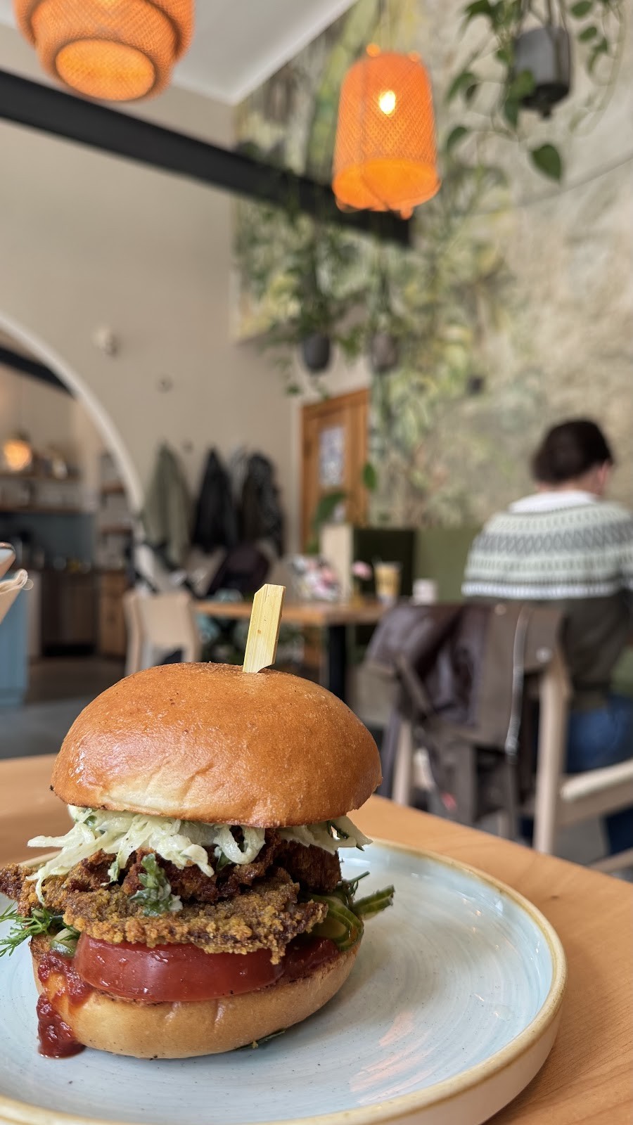 CHUTNEJ: food & drinks