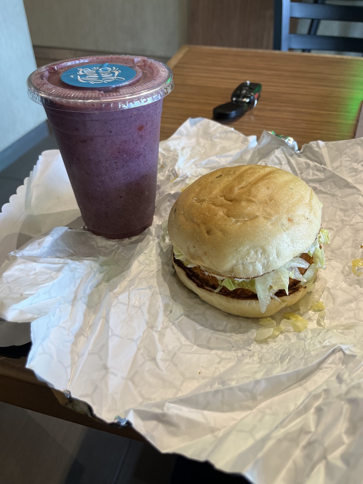 Tera V Burger: food & drinks