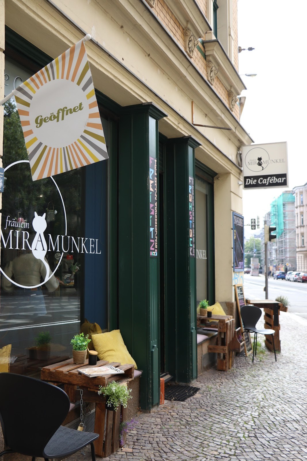 Fräulein Miramunkel: the place
