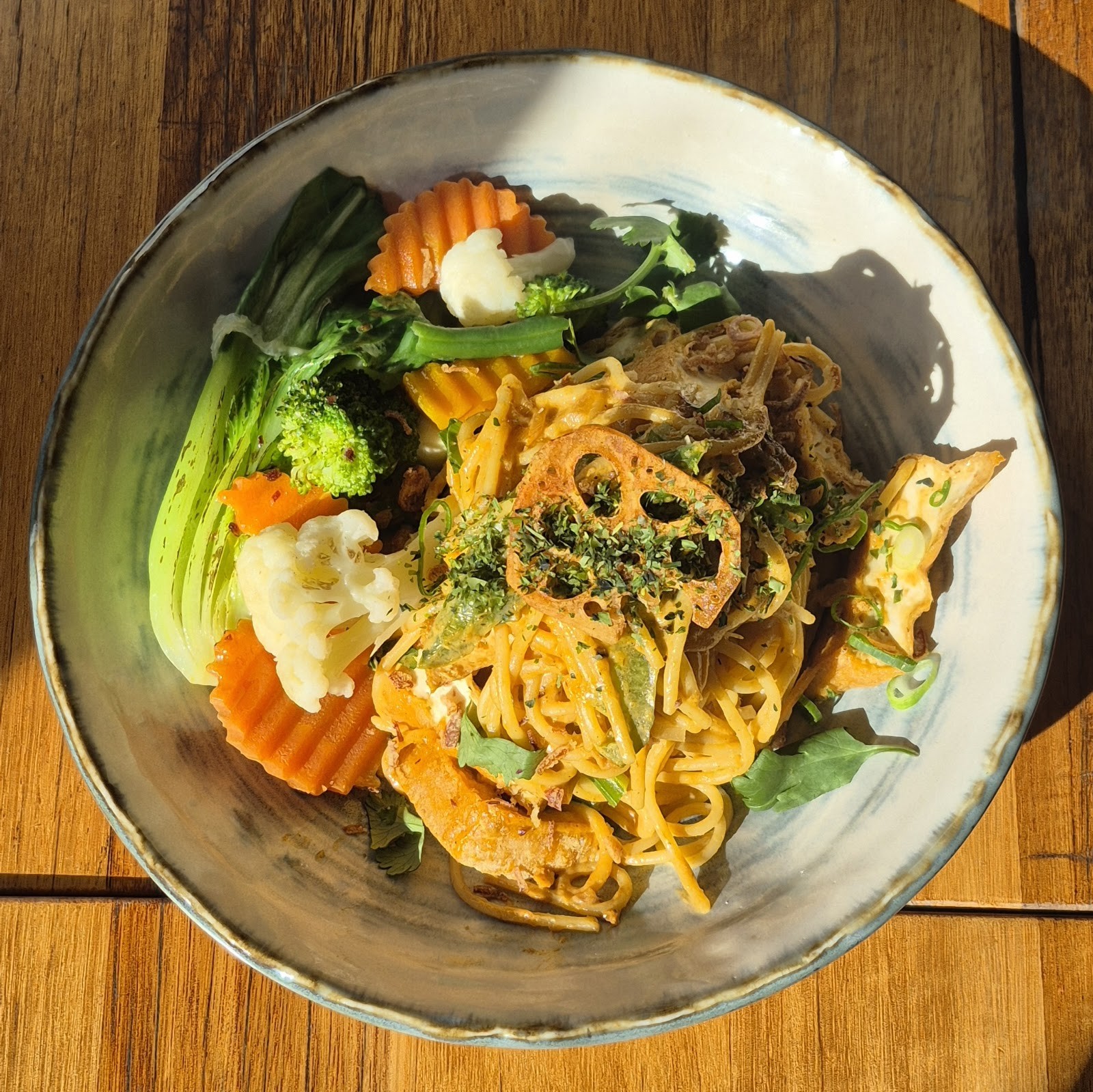 Cookatoo Kitchen - 100% Vegan: food & drinks