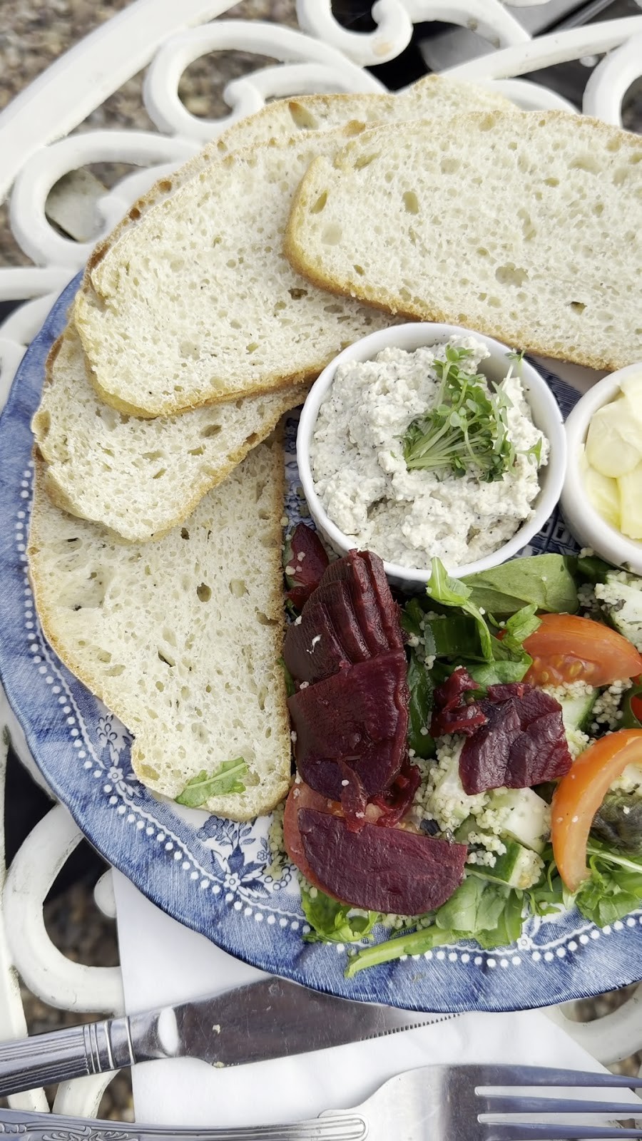 Tea By The Lock: food & drinks