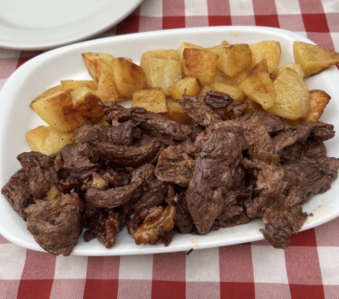 Al Sanpietrino Trattoria: food & drinks