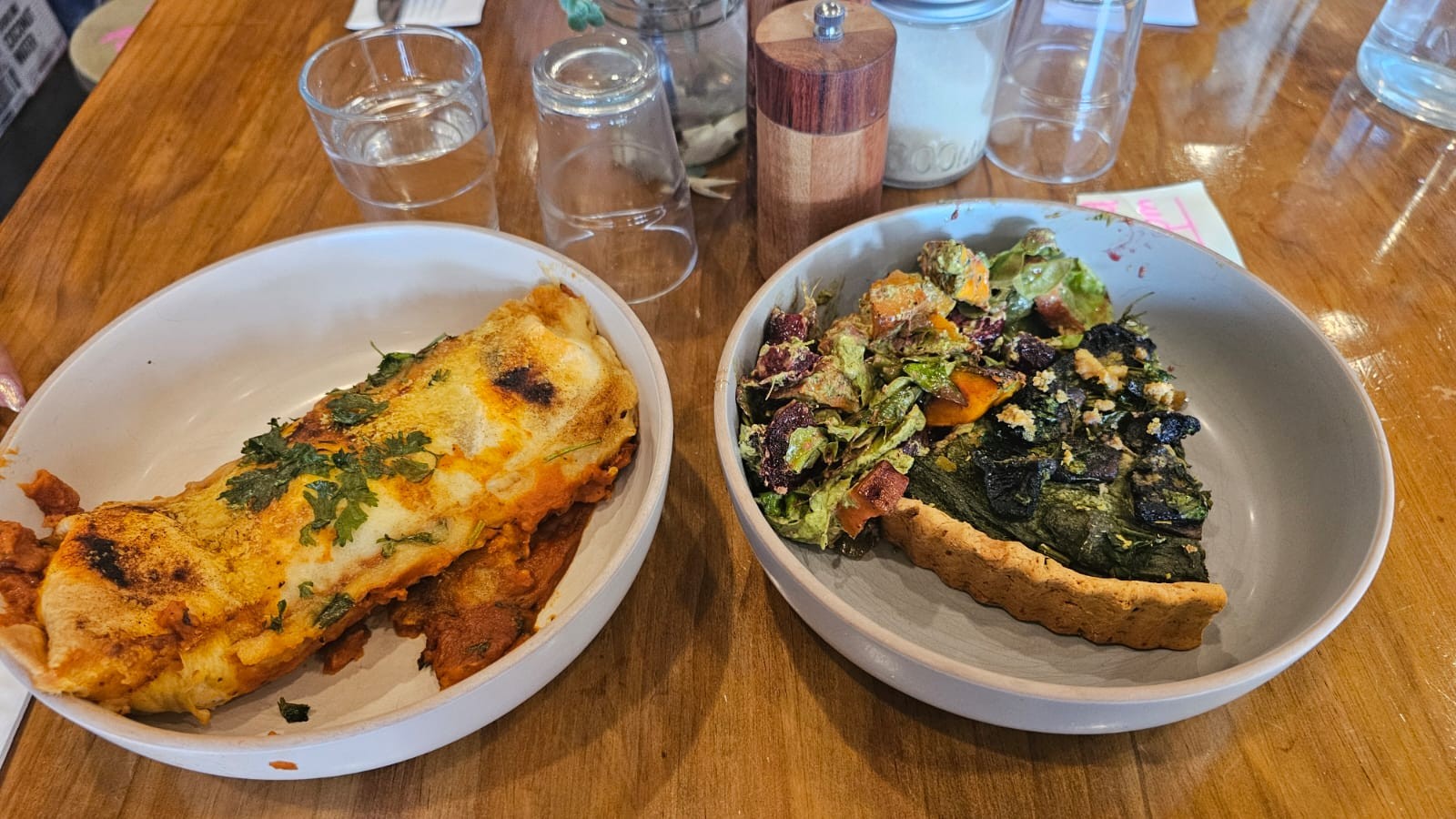 1two1 Vegan Cafe & Organic Grocer: food & drinks
